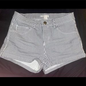 H&M stripped shorts